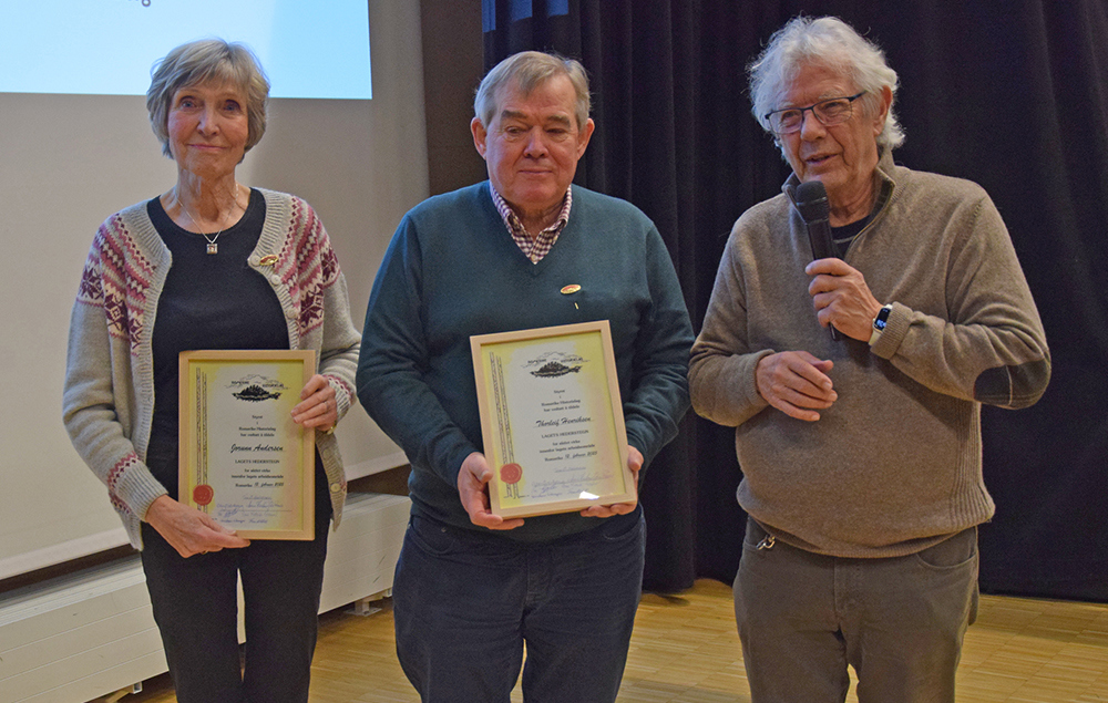 Hederstegn til to styreseniorer  